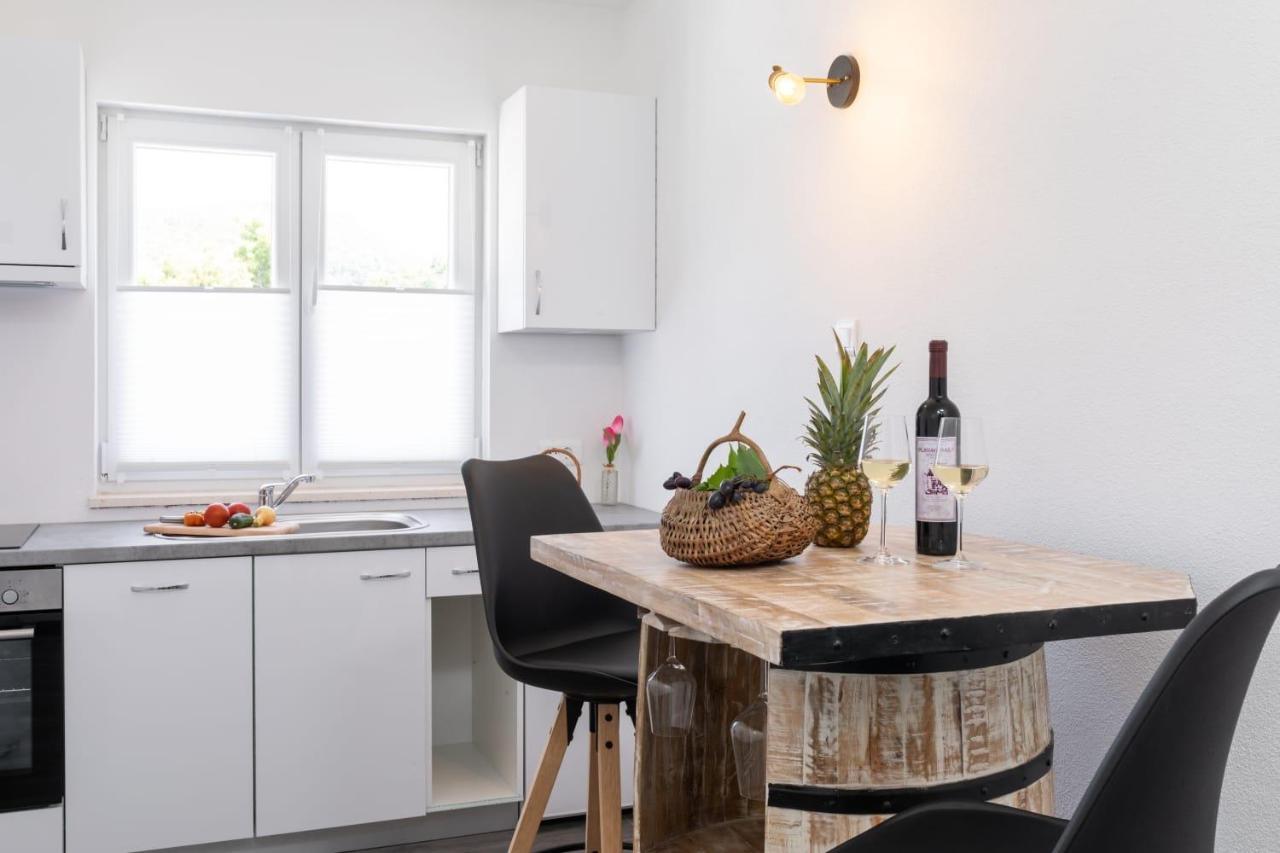 Maloa One Bedroom Apartment Smokvica  المظهر الخارجي الصورة